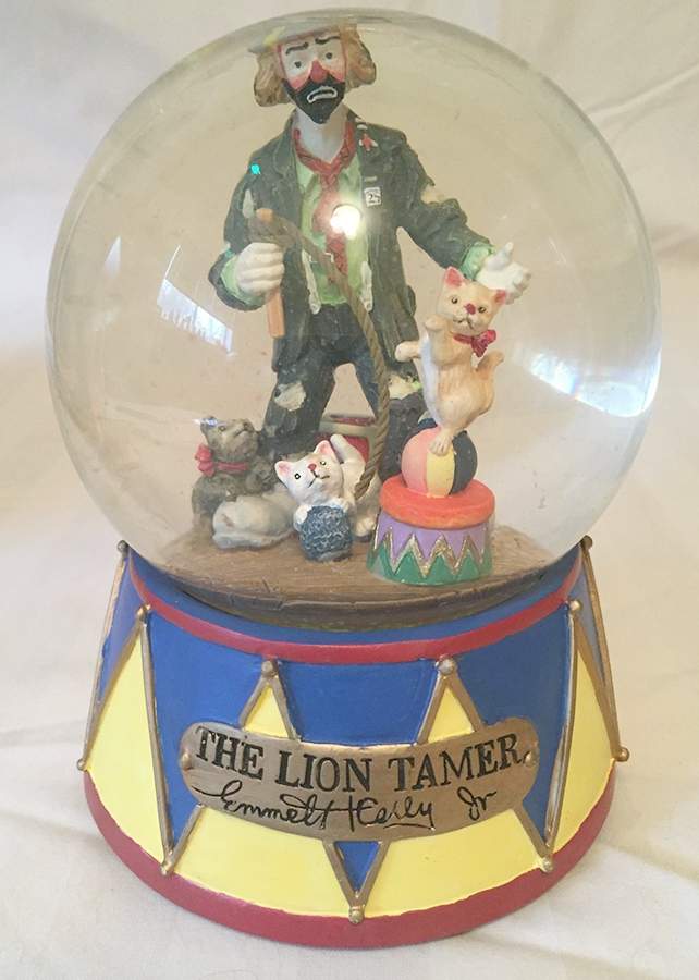 Emmett Kelly Jr Snowglobe The Lion Tamer - No Box by Flambro-1