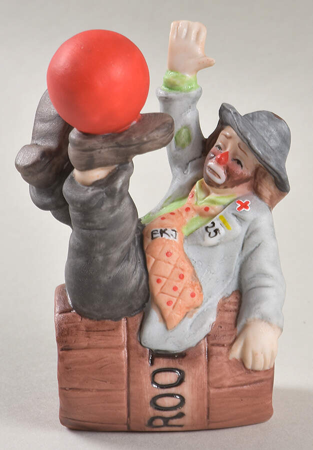 Emmett Kelly Jr Collection Mniatures On Barrel-Ball On Feet - No Box by Flambro-1