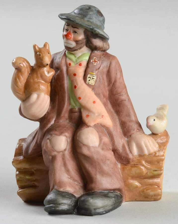 Emmett Kelly Jr Collection Mniatures Log With Animals-With Squirrel - Boxed by Flambro-1