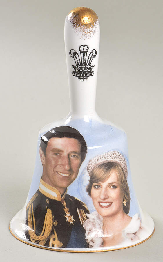Royal Commemorative Giftware Charles & Diana- Bell - Boxed by Fenton-1