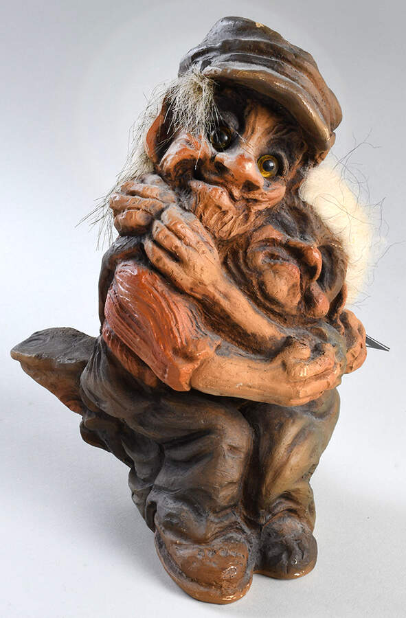 Fosse Trolls Figurines Dancing Couple - No Box by Fosse-Troll-1