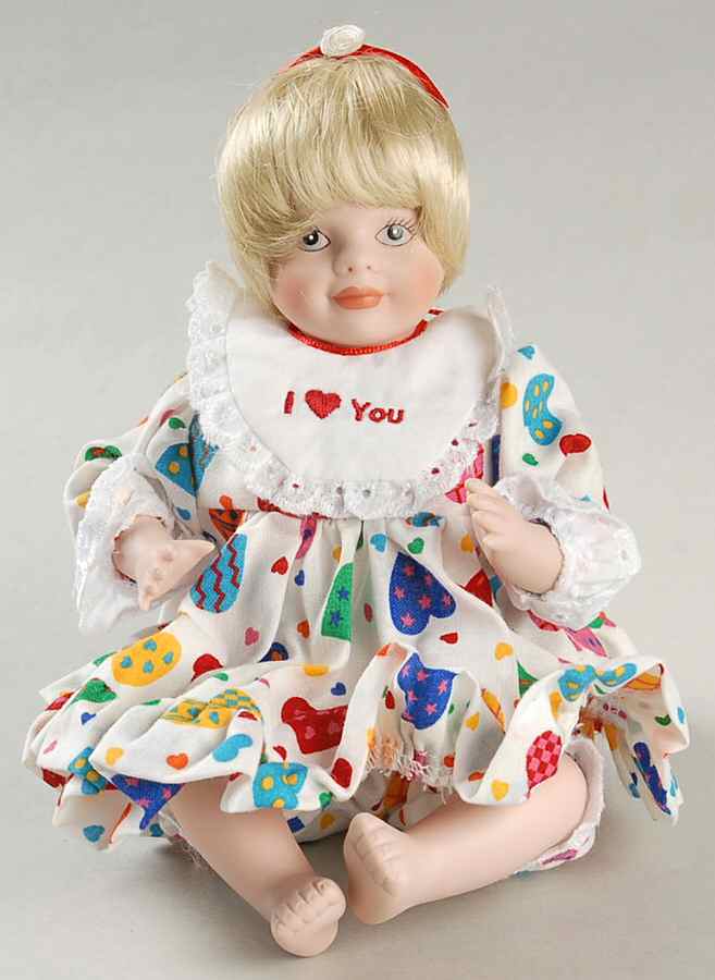 Carol Anne Dolls Happy Valentine's Day-Multicolor Dress - With Box by Goebel-1