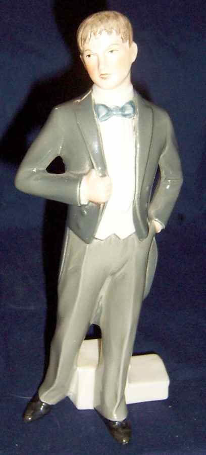Goebel Figurines The Promise - Boxed by Goebel-1