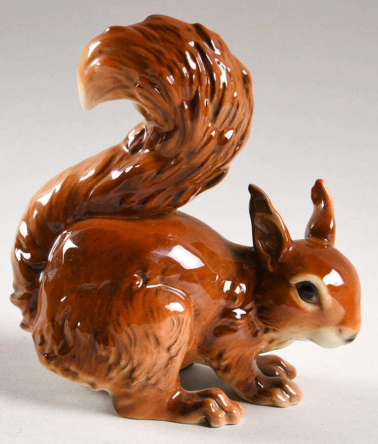 Animals-Figurines Squirrel - No Box by Goebel-1