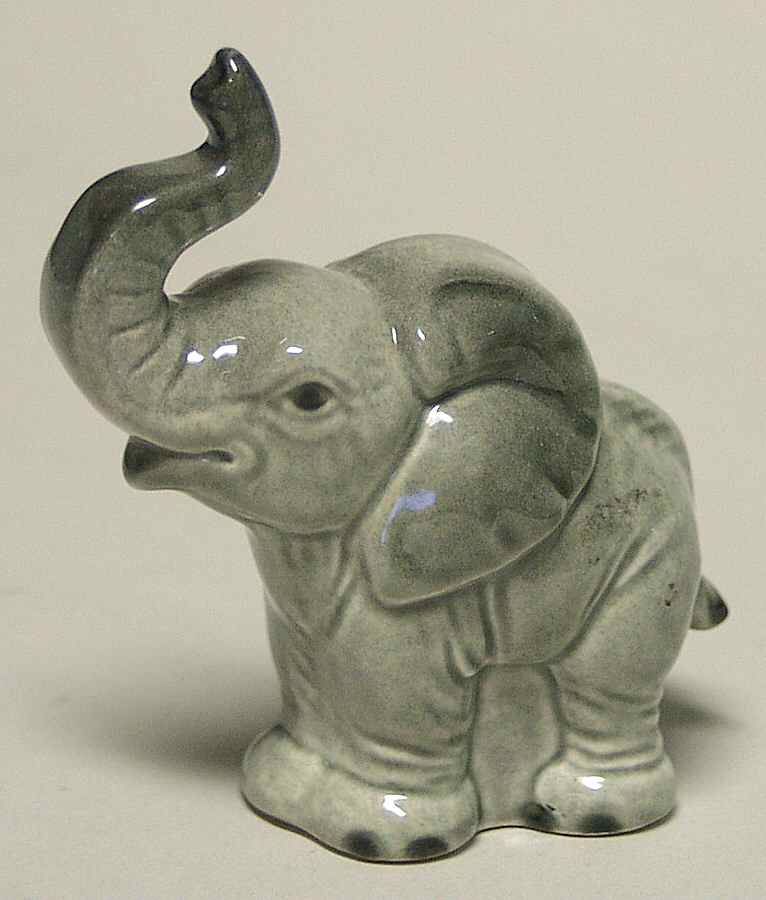 Animals-Figurines Elephant-Medium - Boxed by Goebel-1