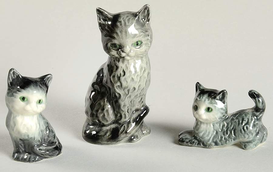 Animals-Figurines Mother Cat W/ Kitten-Set Of 3 - No Box by Goebel-1