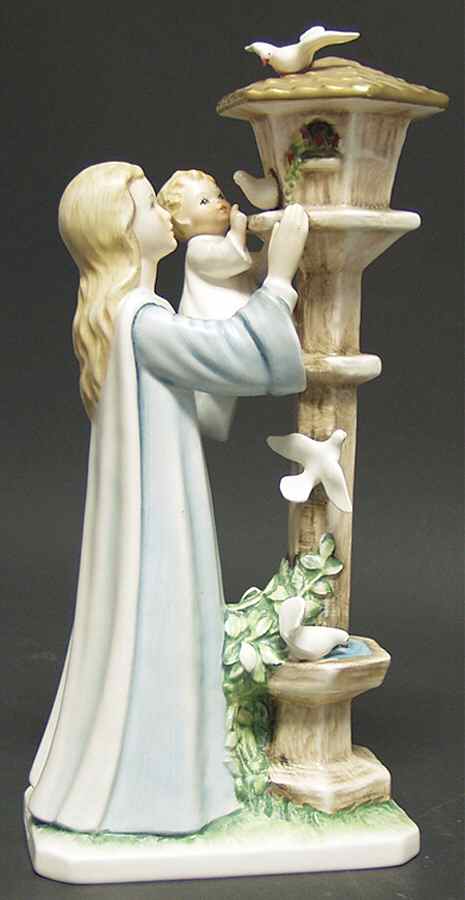 Charlot Byj Madonna Of The Doves - No Box by Goebel-1