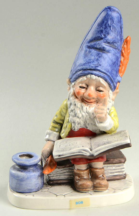 Co Boys Bob The Bookworm - No Box by Goebel-1