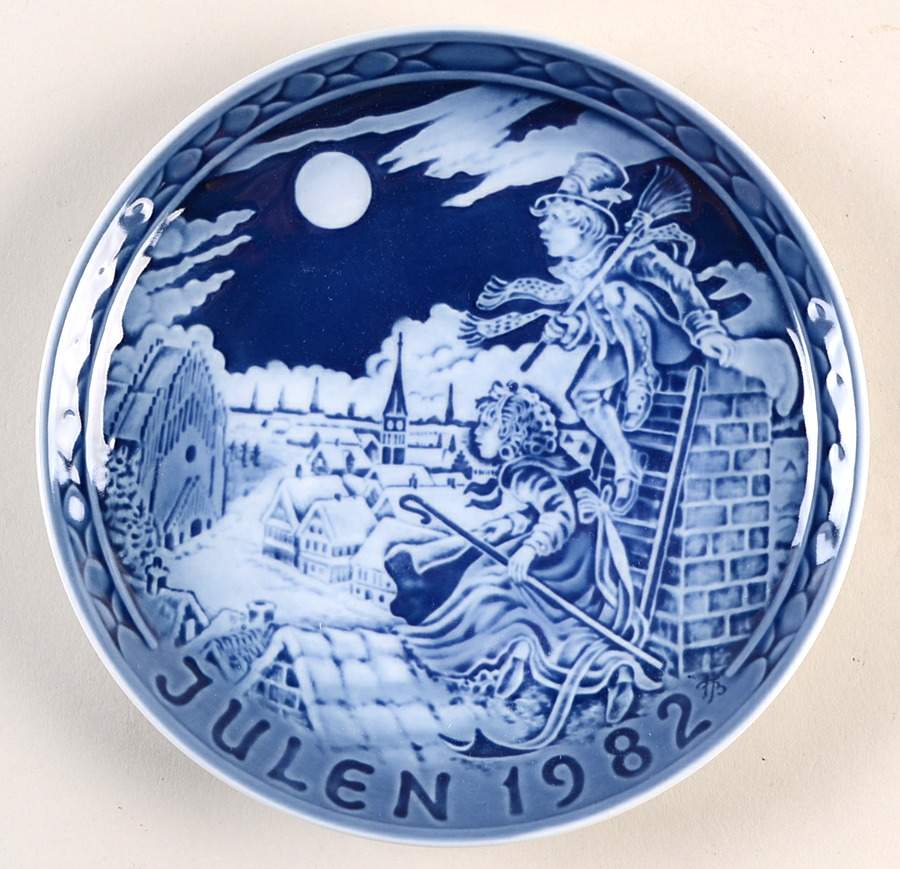 Grande Copenhagen Christmas Plate Shepherdess Chimney Sweep - Boxed by Grande Copenhagen-1