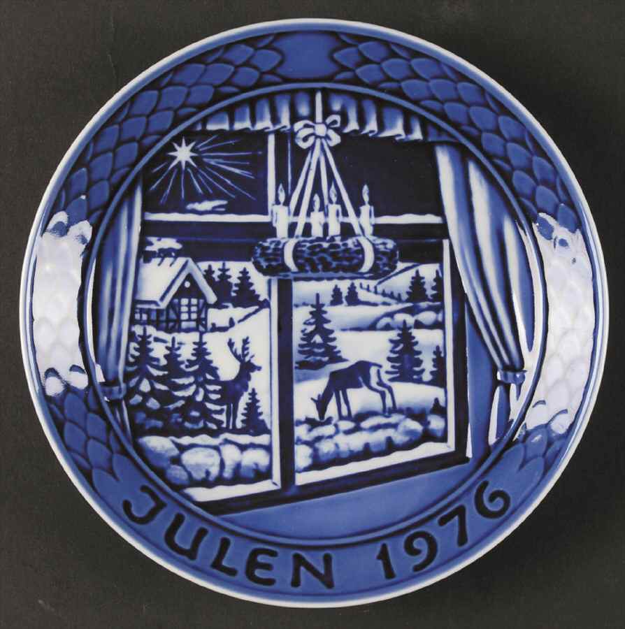 Grande Copenhagen Christmas Plate Christmas Wreath - Boxed by Grande Copenhagen-1