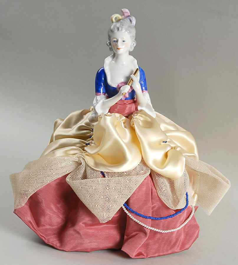 Tea Cozy-Doll Marie Antoinette - No Box by Goebel-1