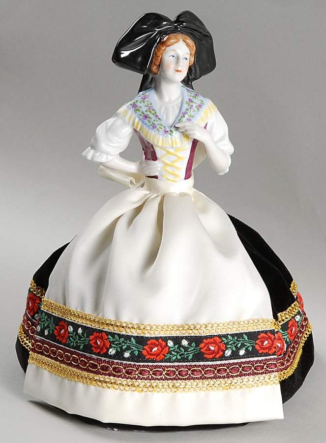 Tea Cozy-Doll Madame Dupont - No Box by Goebel-1