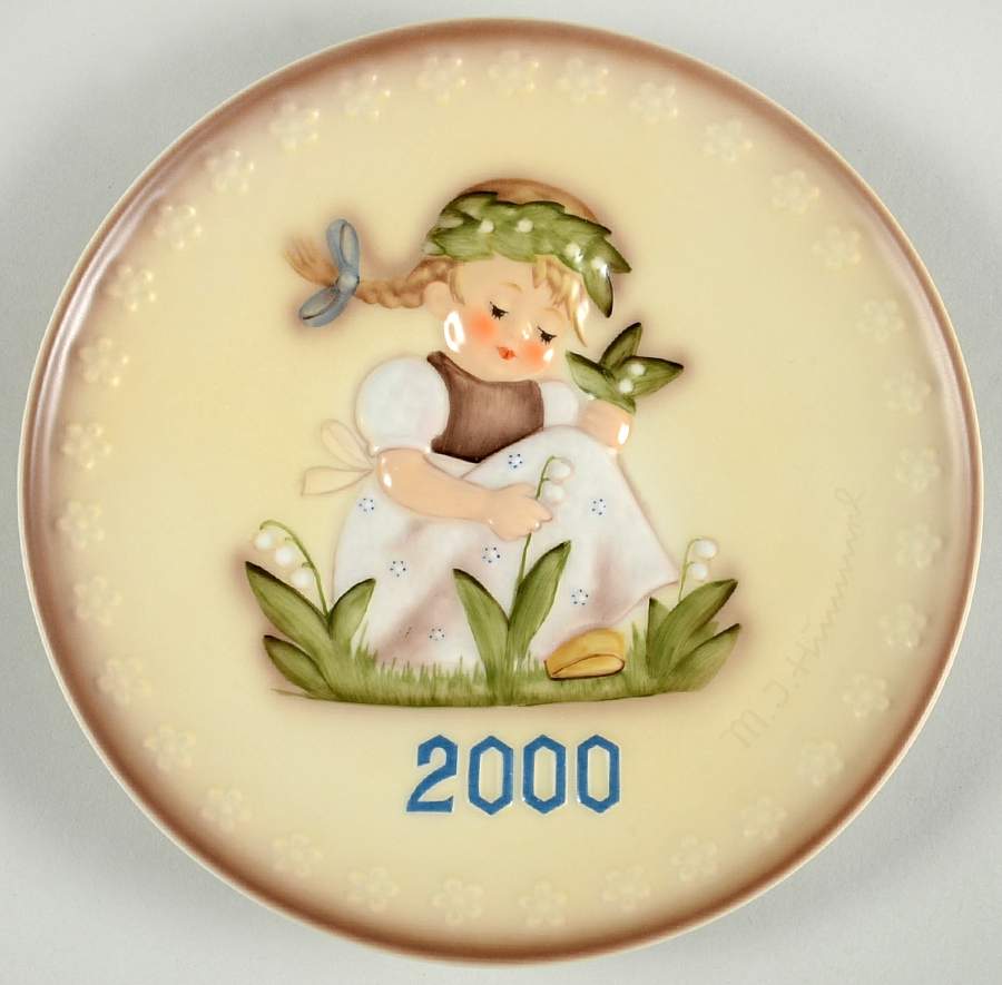 Hummel Annual Plate-Series 2 Garden Splendor - With Box by Goebel-1