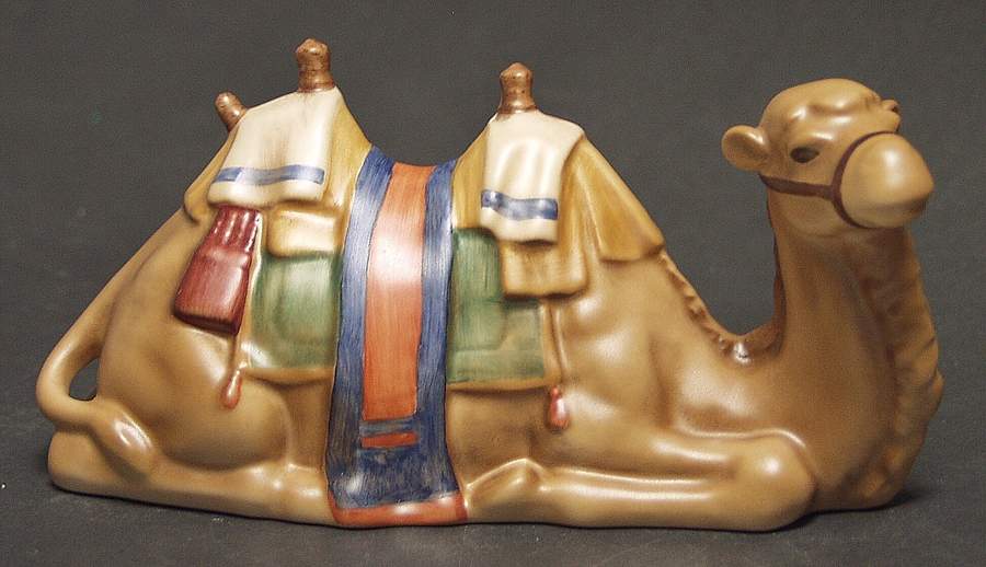 Nativity Camels & Animals Tm7-Camel Lying Small - No Box by Goebel-1