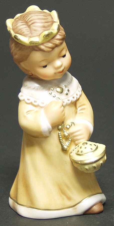 Weihnacht Children's Nativity Gaspar - Boxed by Goebel-1