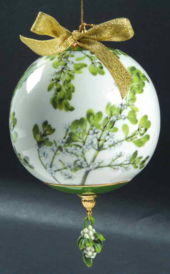 Smithsonian Collection Mistletoe Musical Ball-Green-Greensleeve - Boxed by Goebel-1