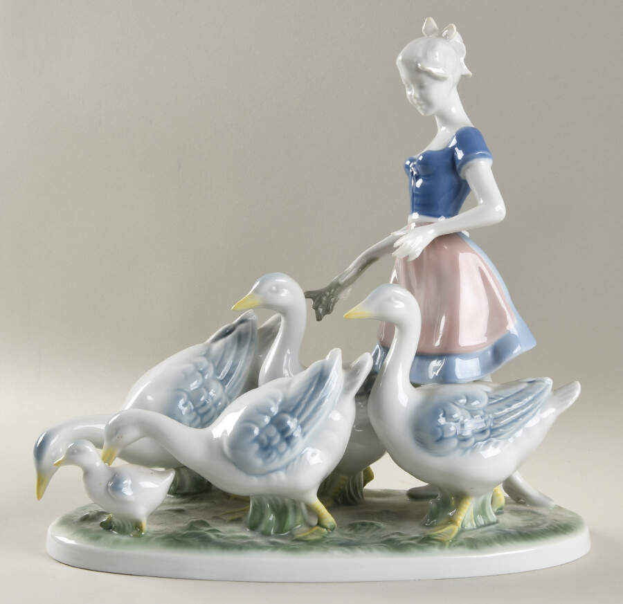 Gerold Porzellan Figurine Girl With Geese - No Box by Gerold Porzellan-1