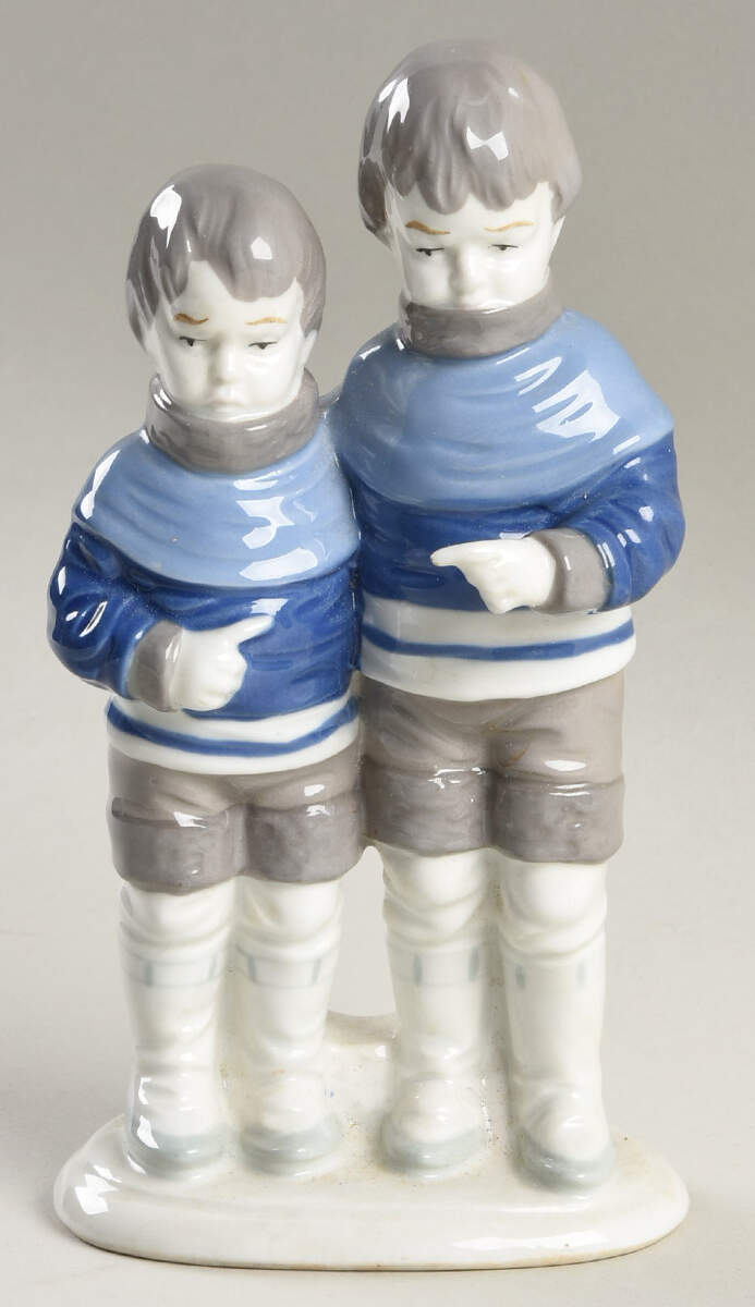 Gerold Porzellan Figurine Two Boys - No Box by Gerold Porzellan-1