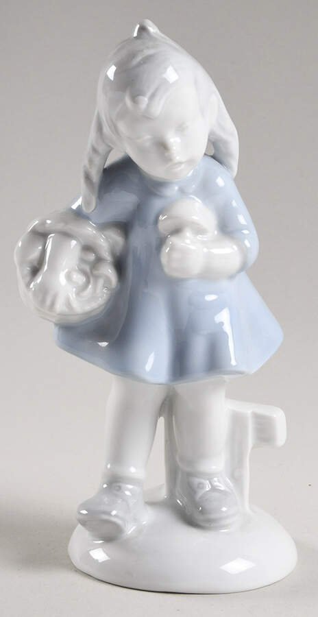 Gerold Porzellan Figurine Girl With Basket Of Mushroom - No Box by Gerold Porzellan-1