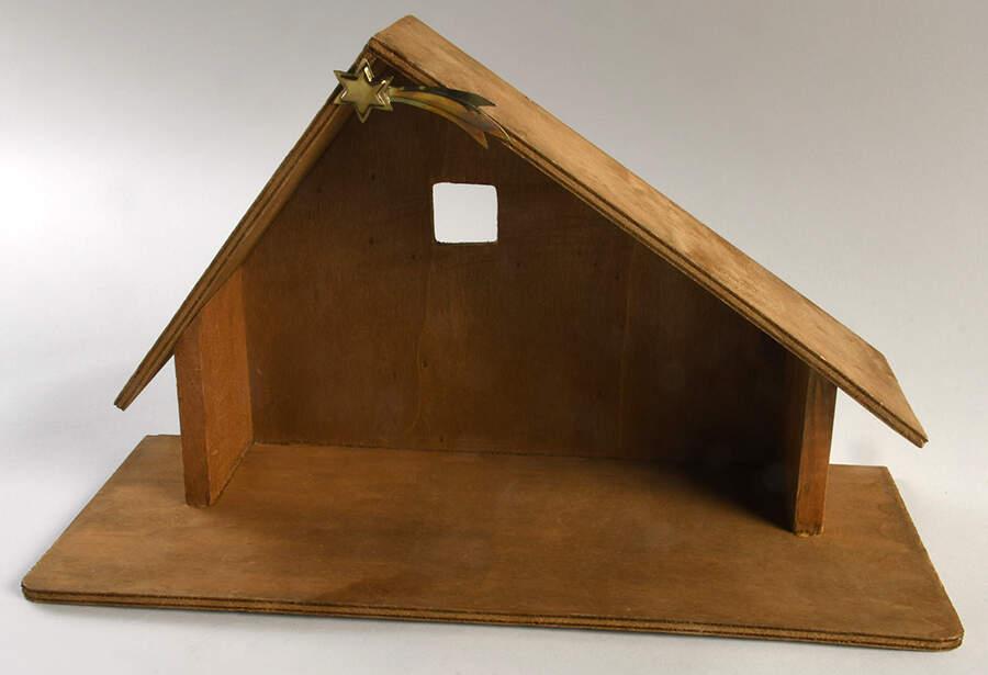Goebel Nativity 6000 Series Creche With Star - Creche/Stable-Wood by Goebel-1