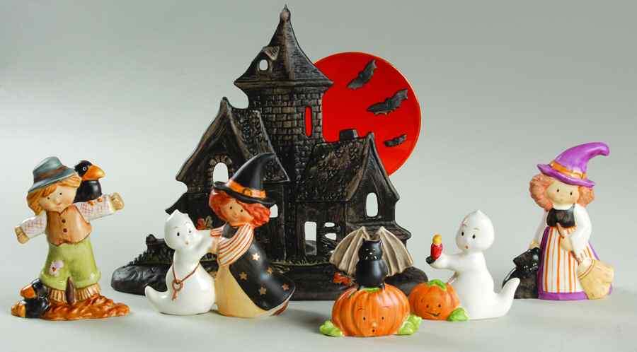 Nordic Halloween 6 Piece Nordic Halloween Set - Boxed by Goebel-1