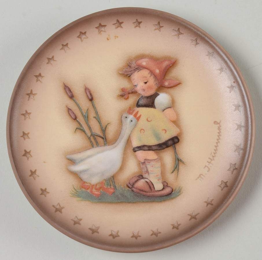 Miniature Annual Plate Goose Girl - Boxed by Goebel-1