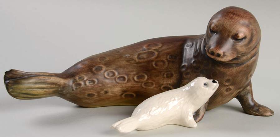 Mother's Day Figurines Seal And Pup - Boxed by Goebel-1