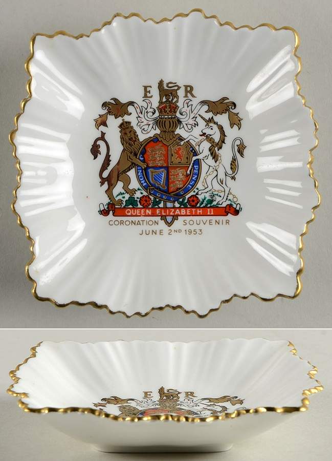 Royalty Commemoratives Elizabeth Ii-Coronation Tray - No Box by Gladstone-1