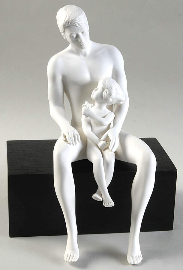 All White Figurines Father And Daughter On Base-Matte - No Box by Goebel-1