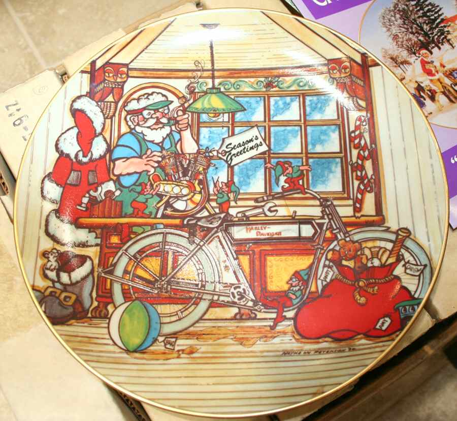 Harley Davidson Christmas Plate 1909 V-Twin - With Box by Harley Davidson-1