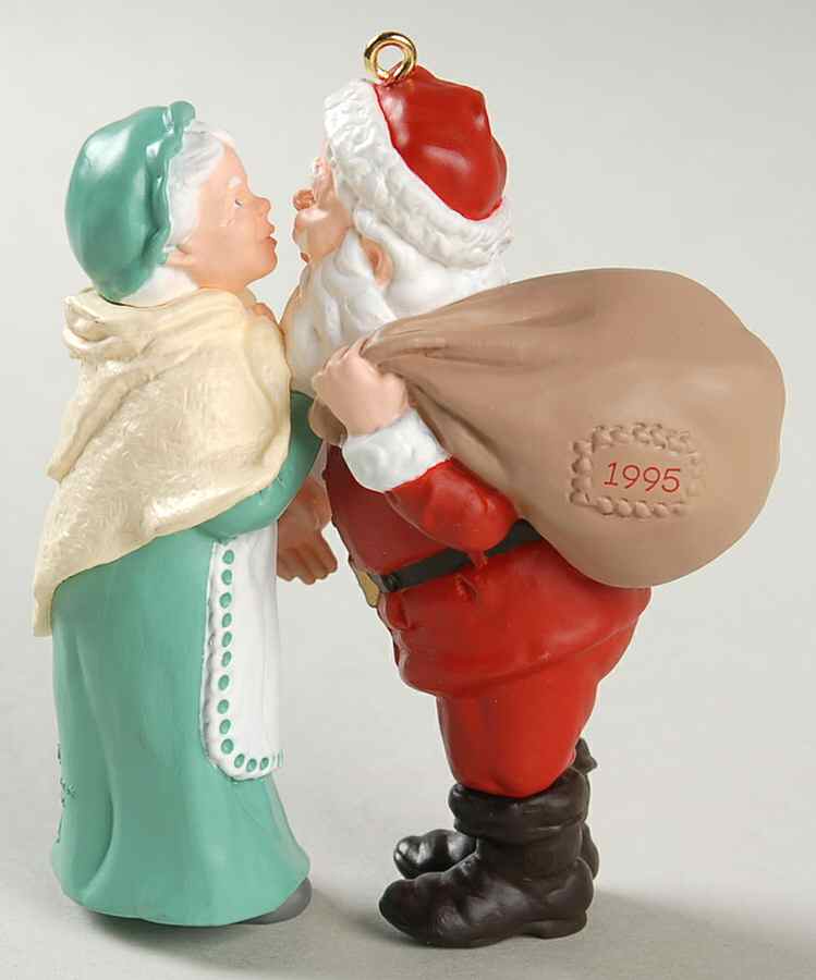 Mr & Mrs Claus 1995-#10-Christmas Eve Kiss/Final - Boxed by Hallmark Gold Crown-1