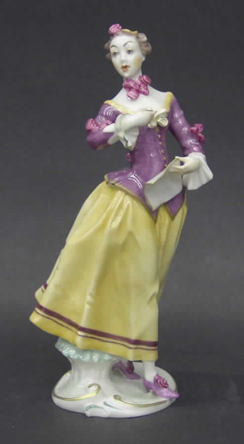 Portrait Miniatures The Singer - With Box by Hutschenreuther-1