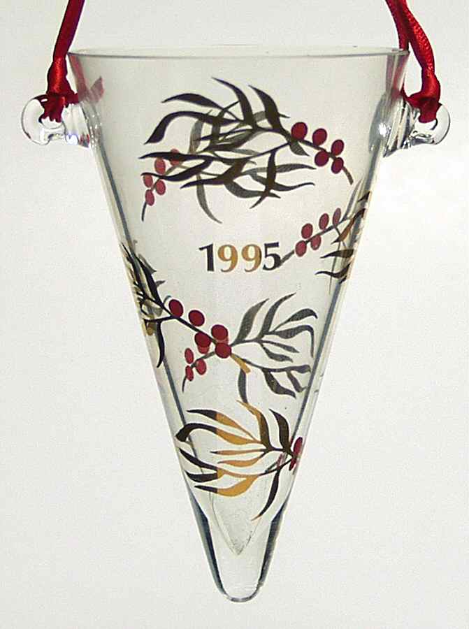 Annual Christmas Cornet Hawthorne Berries - No Box by Holmegaard-1