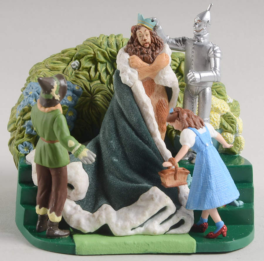 Wizard of Oz King Of The Forest - No Box by Hallmark Gold Crown-1