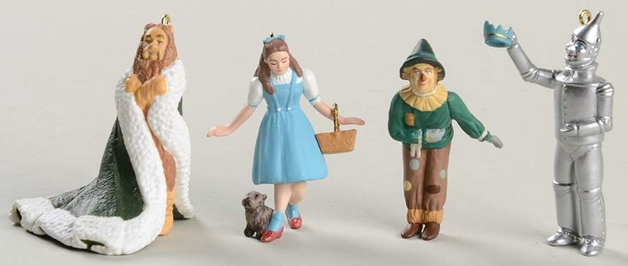 Wizard of Oz King Of The Forest-Miniatures-Set Of 4 - No Box by Hallmark Gold Crown-1