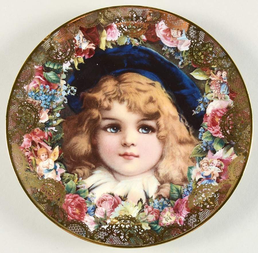 Romantic Victorian Keepsakes Bonnie Blue Eyes - No Box by Hamilton Collection-1