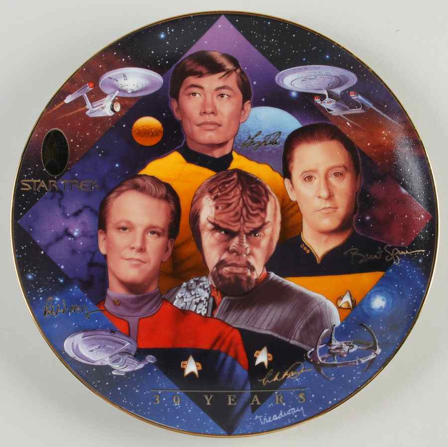 Star Trek-Thirty Years Starfleet Navigators - No Box by Hamilton Collection-1