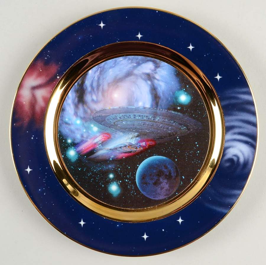 Star Trek-Ships In Motion Plate Set A Course-Warp 5 - Boxed by Hamilton Collection-1