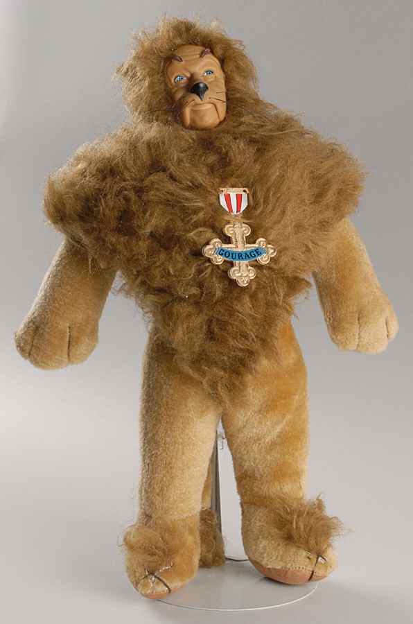 Wizard of Oz Cowardly Lion - Boxed by Hamilton Collection-1