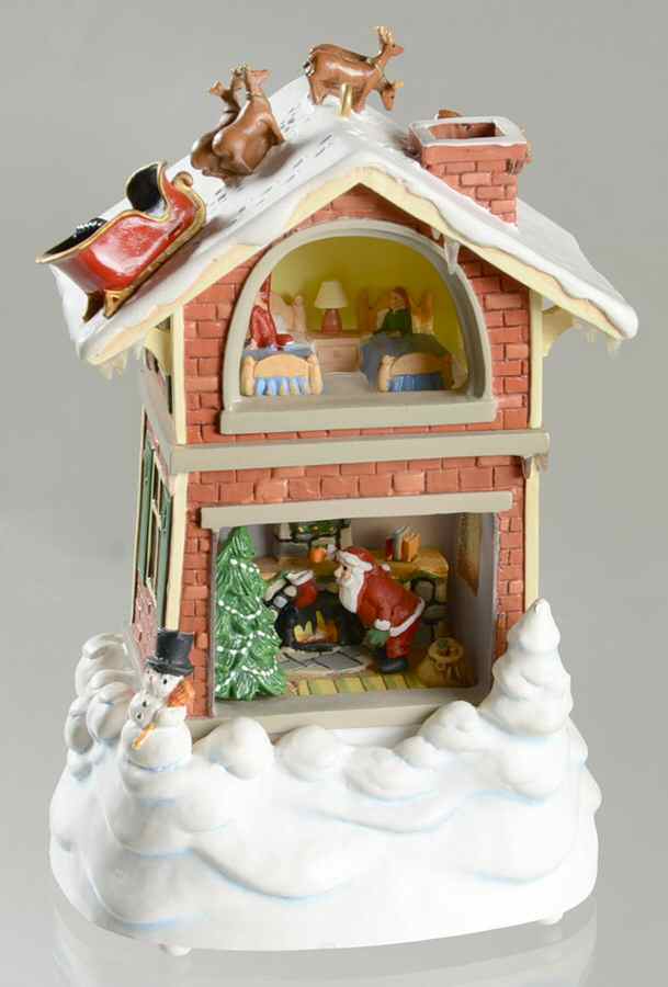 2005 Hallmark Christmas Ornaments It's Christmas Eve!-Club/Sound - Boxed by Hallmark Gold Crown-1