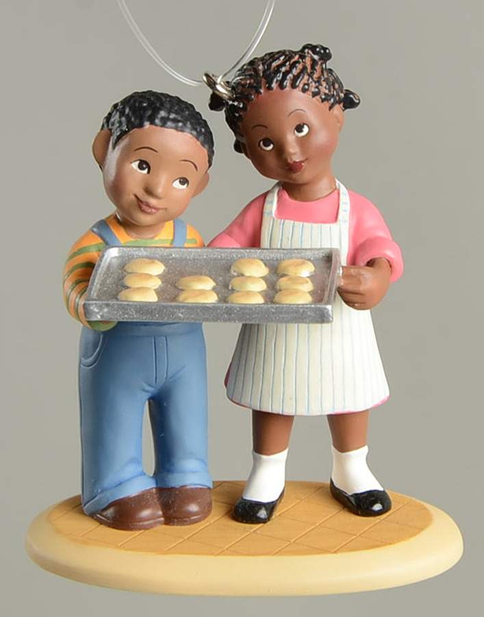 2005 Hallmark Christmas Ornaments Little Helpers-Baking Cookies - No Box by Hallmark Gold Crown-1