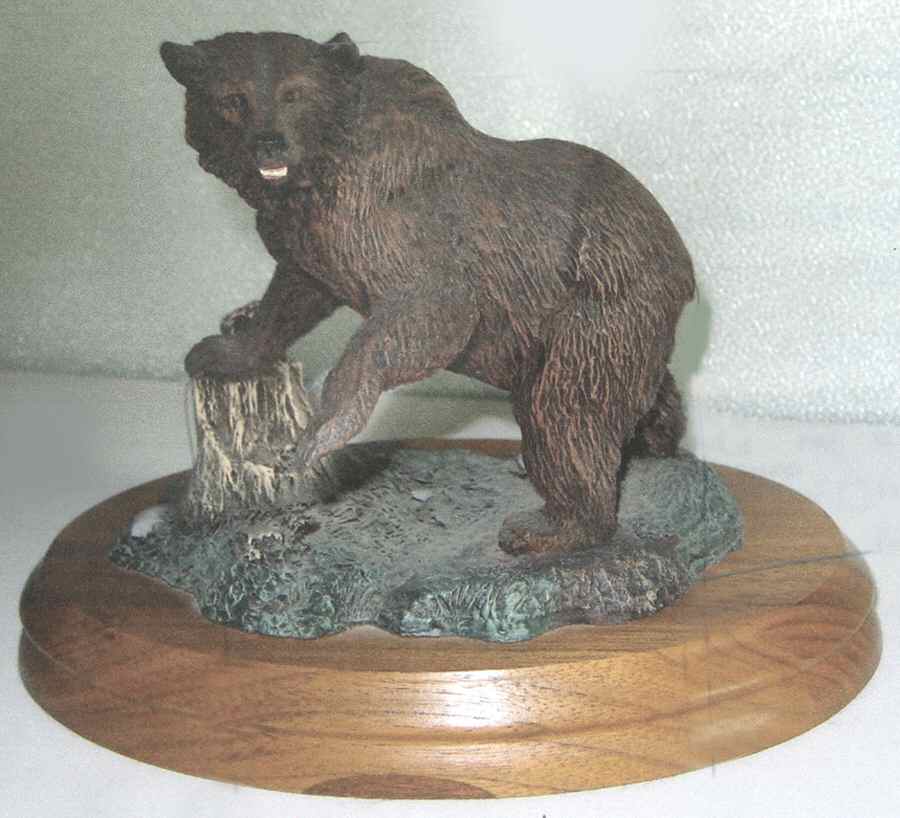 Great Animals of the American Wilderness Grizzly Bear - Boxed by Hamilton Collection-1