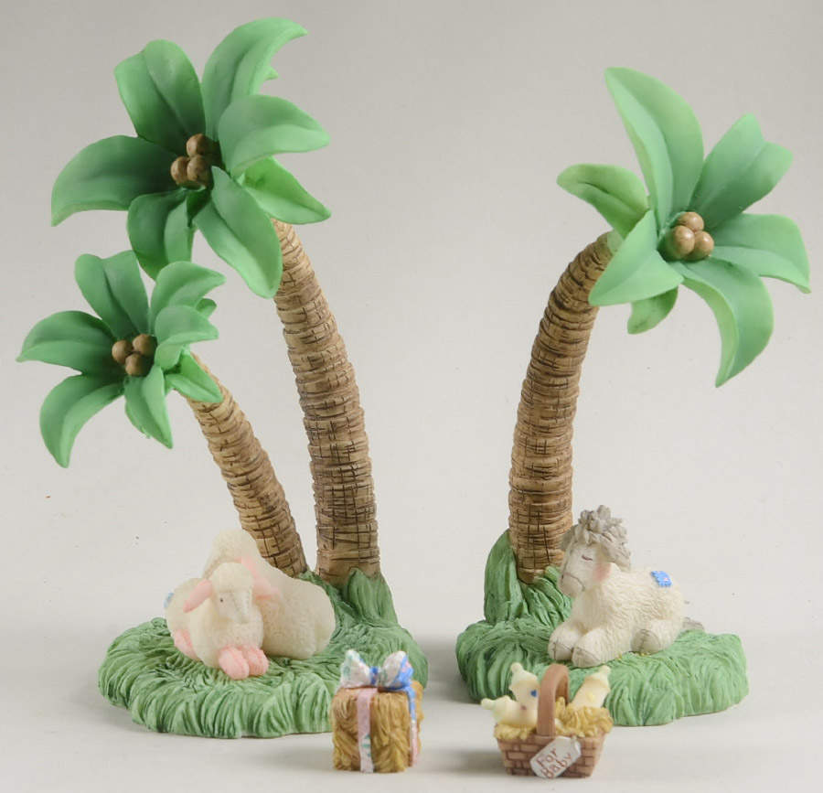 Cherished Teddies Miniature Nativity Palm Trees With Donkey/Sheeps And Gifts - Boxed by Hamilton Collection-1
