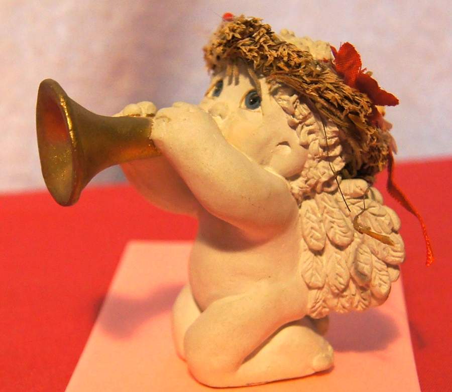 Dreamsicles-Cherub Herald Angel - No Box by Cast Art-1