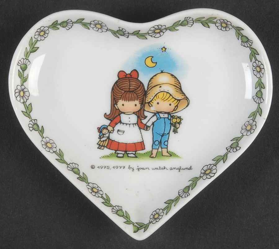Heart Plaque Boy & Girl Holding Hands - No Box by Joan Walsh Anglund-1
