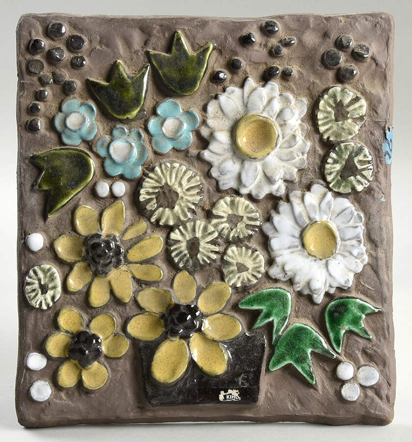 Floral Plaques White,Gold,Green Multi  All Over - No Box by Jie Ceramics-1