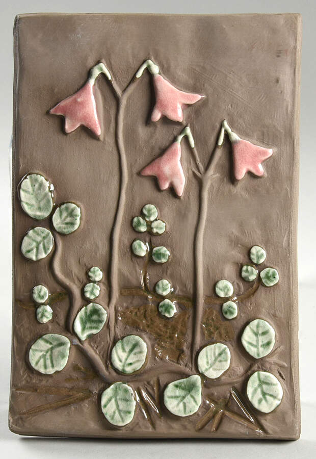 Floral Plaques Twinflower-Pink - No Box by Jie Ceramics-1