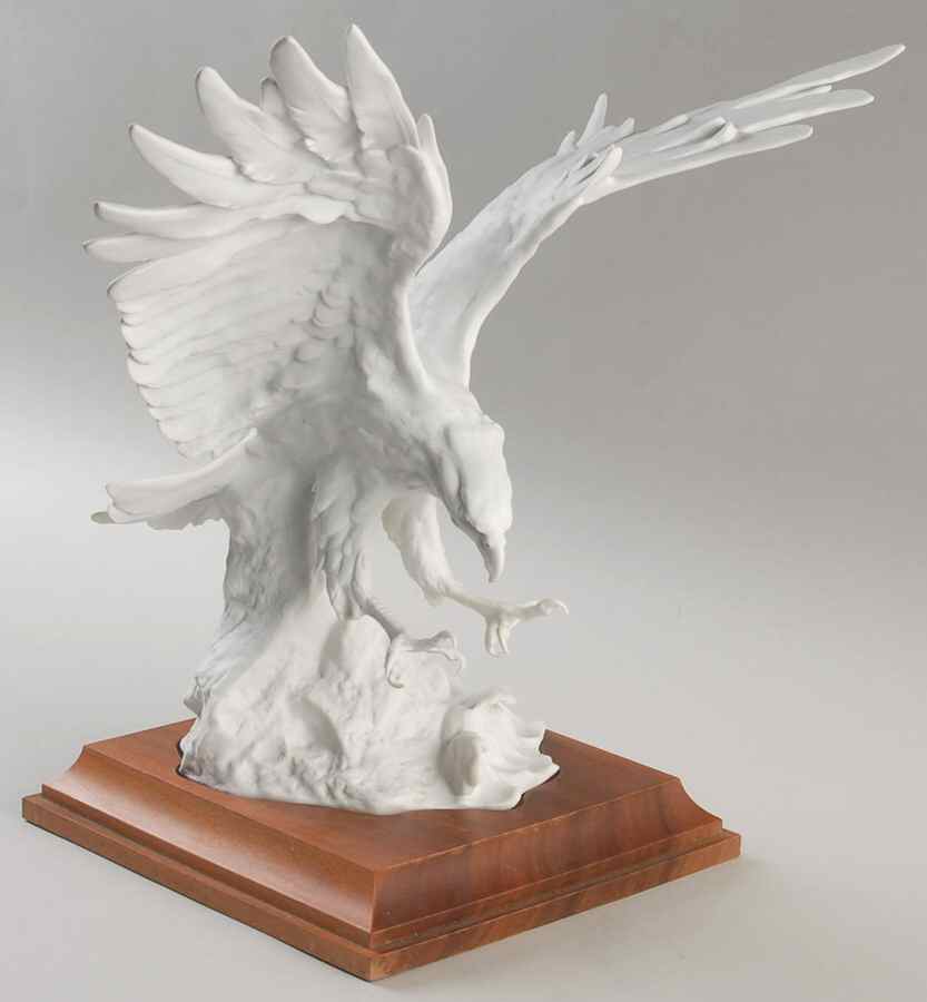 Birds Bald Eagle Viii-White Bisque - No Box by Kaiser-1