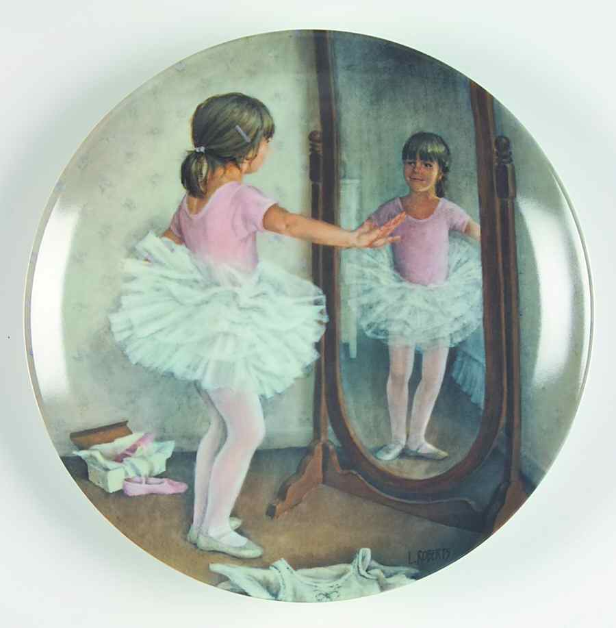 A Swan Is Born Just For Size - Boxed by Edwin Knowles-1
