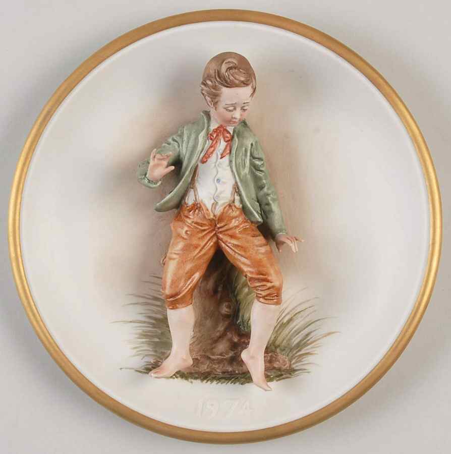 King's Porcellane Mother's Day Dancing Boy - No Box by King's Porcellane-1